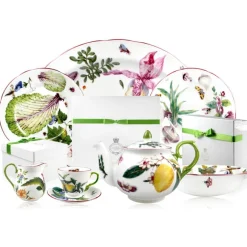 Royal Collection Shop Chelsea Porcelain 4 Cup Teapot