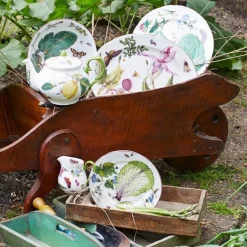 Royal Collection Shop Chelsea Porcelain 4 Cup Teapot