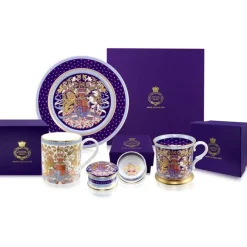 Royal Collection Shop Longest Reigning Monarch Pillbox