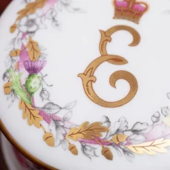 Royal Collection Shop Queen Elizabeth Ii Commemorative Pillbox